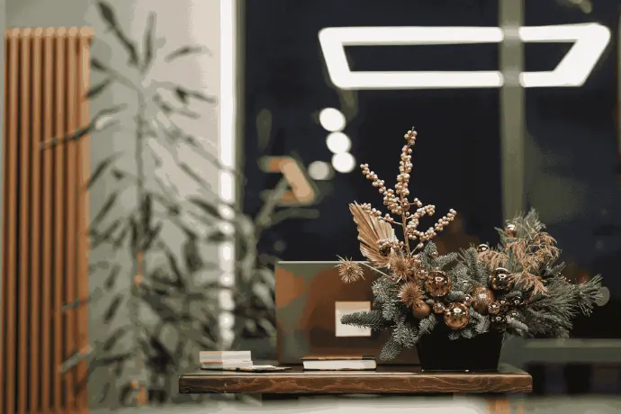 office christmas decoration